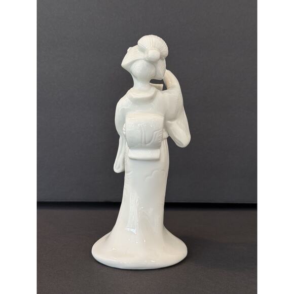 Vintage White Porcelain Geisha Figurine Woman w/ Fan Marked 1443 Crossed Swords - Picture 3 of 8